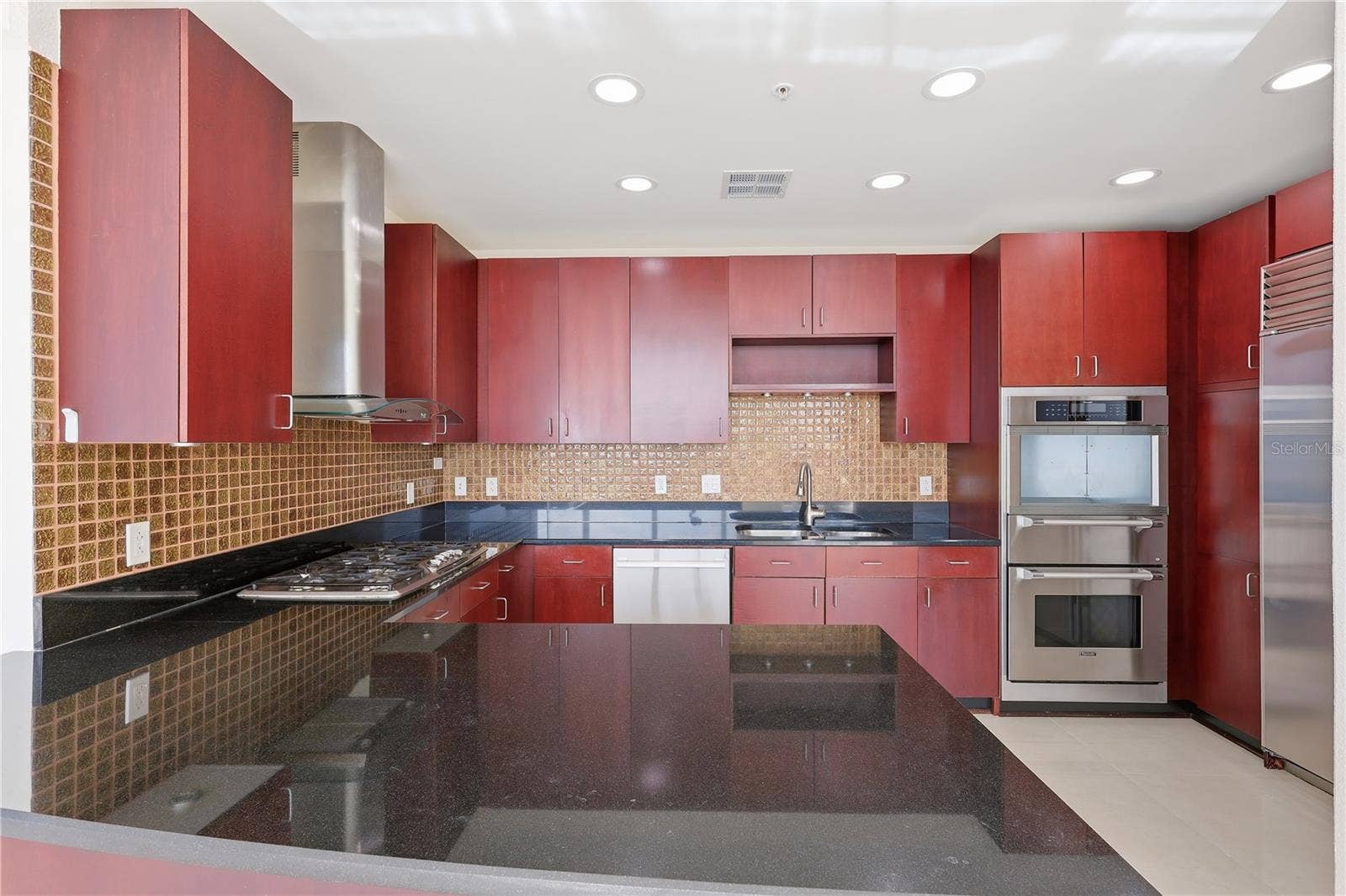 150 E ROBINSON ST, #2002, Orlando, FL 32801 150 E ROBINSON ST, #2002, Orlando, FL 32801