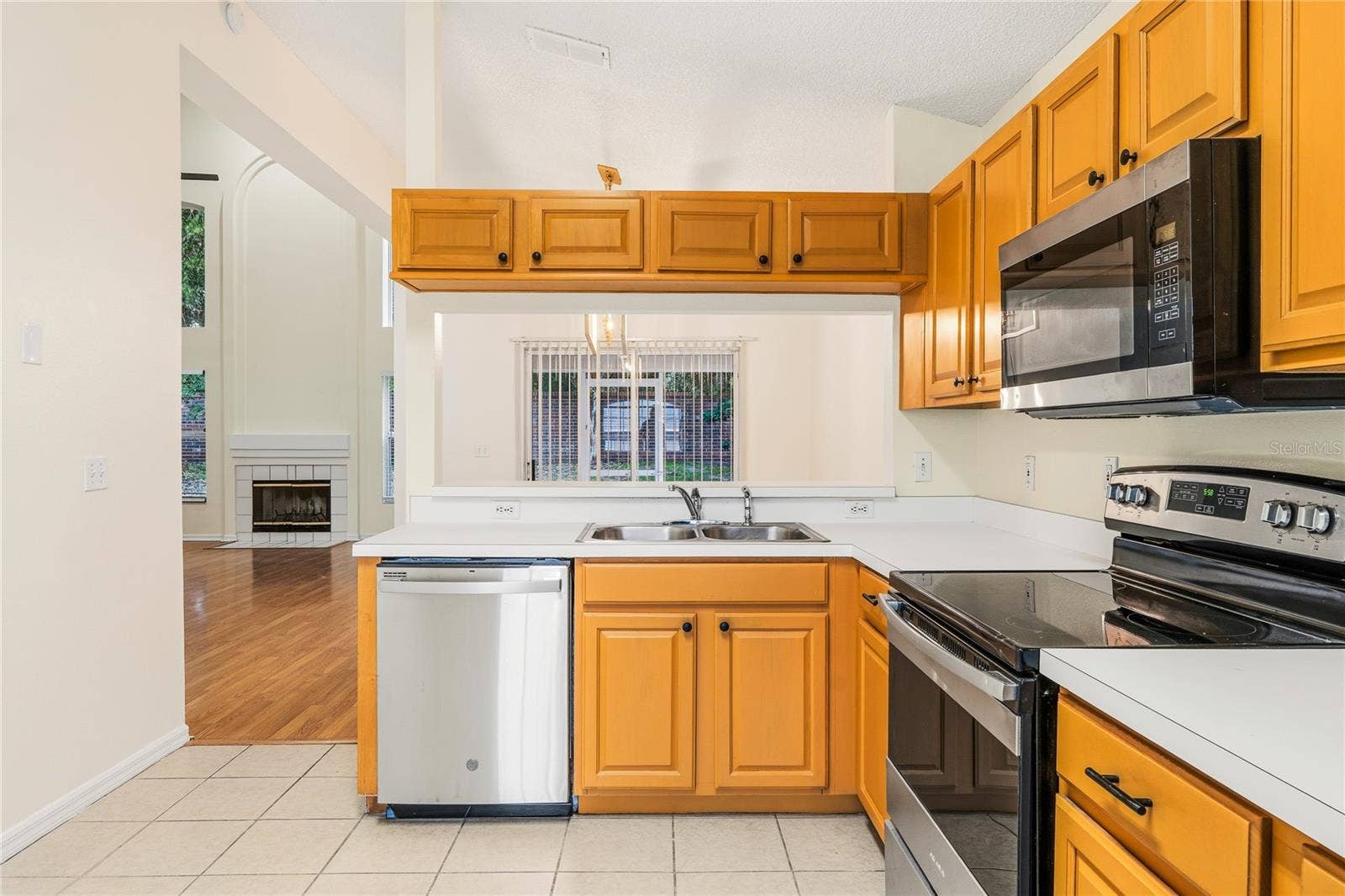 617 RANDON TERRACE, Lake Mary, FL 32746 617 RANDON TERRACE, Lake Mary, FL 32746