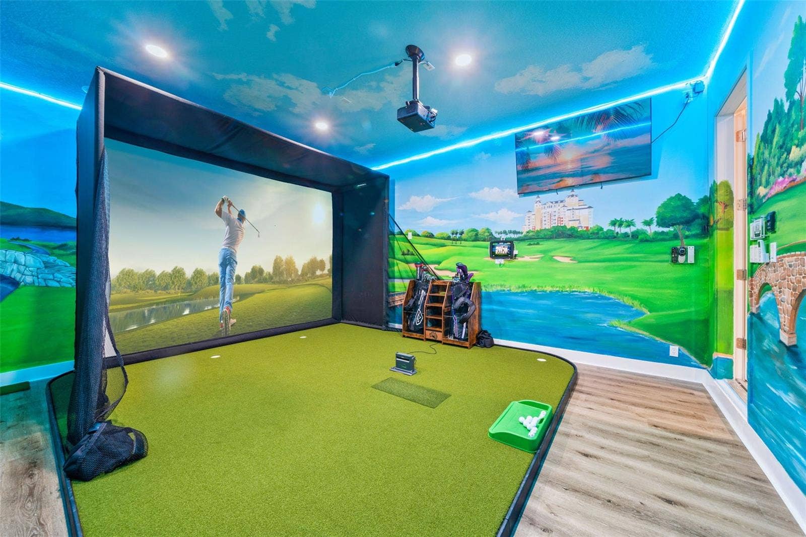 Golf simulator in Garage