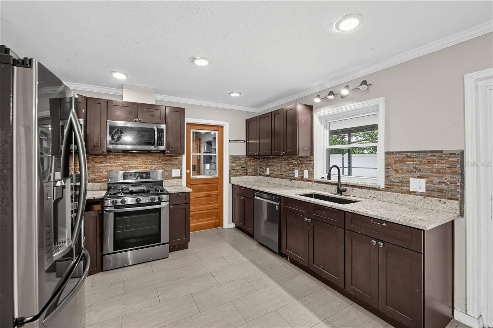 2020 LEANNE COURT, Winter Park, FL 32792 2020 LEANNE COURT, Winter Park, FL 32792