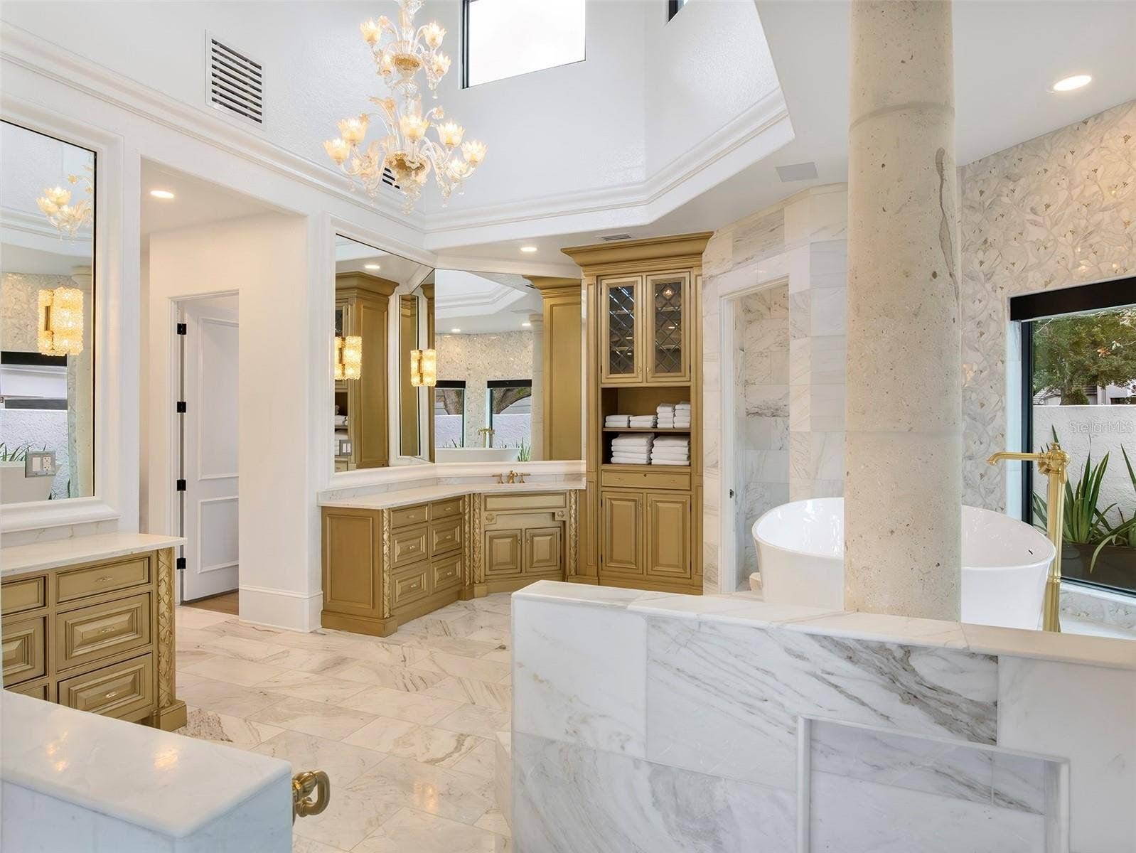 5092 ISLEWORTH COUNTRY CLUB DRIVE, Windermere, FL 34786 5092 ISLEWORTH COUNTRY CLUB DRIVE, Windermere, FL 34786