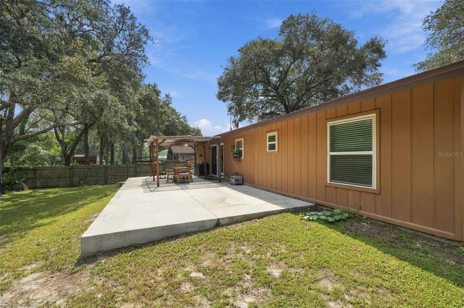 637 PRATT STREET, Deland, FL 32720 637 PRATT STREET, Deland, FL 32720