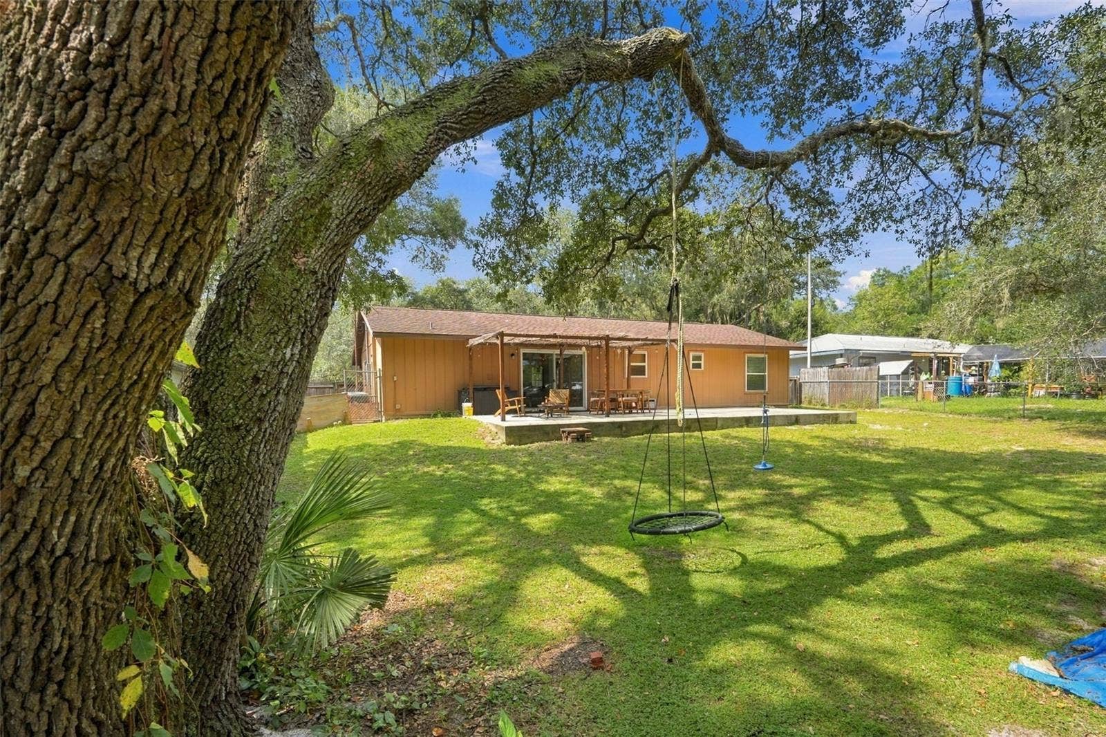 637 PRATT STREET, Deland, FL 32720 637 PRATT STREET, Deland, FL 32720