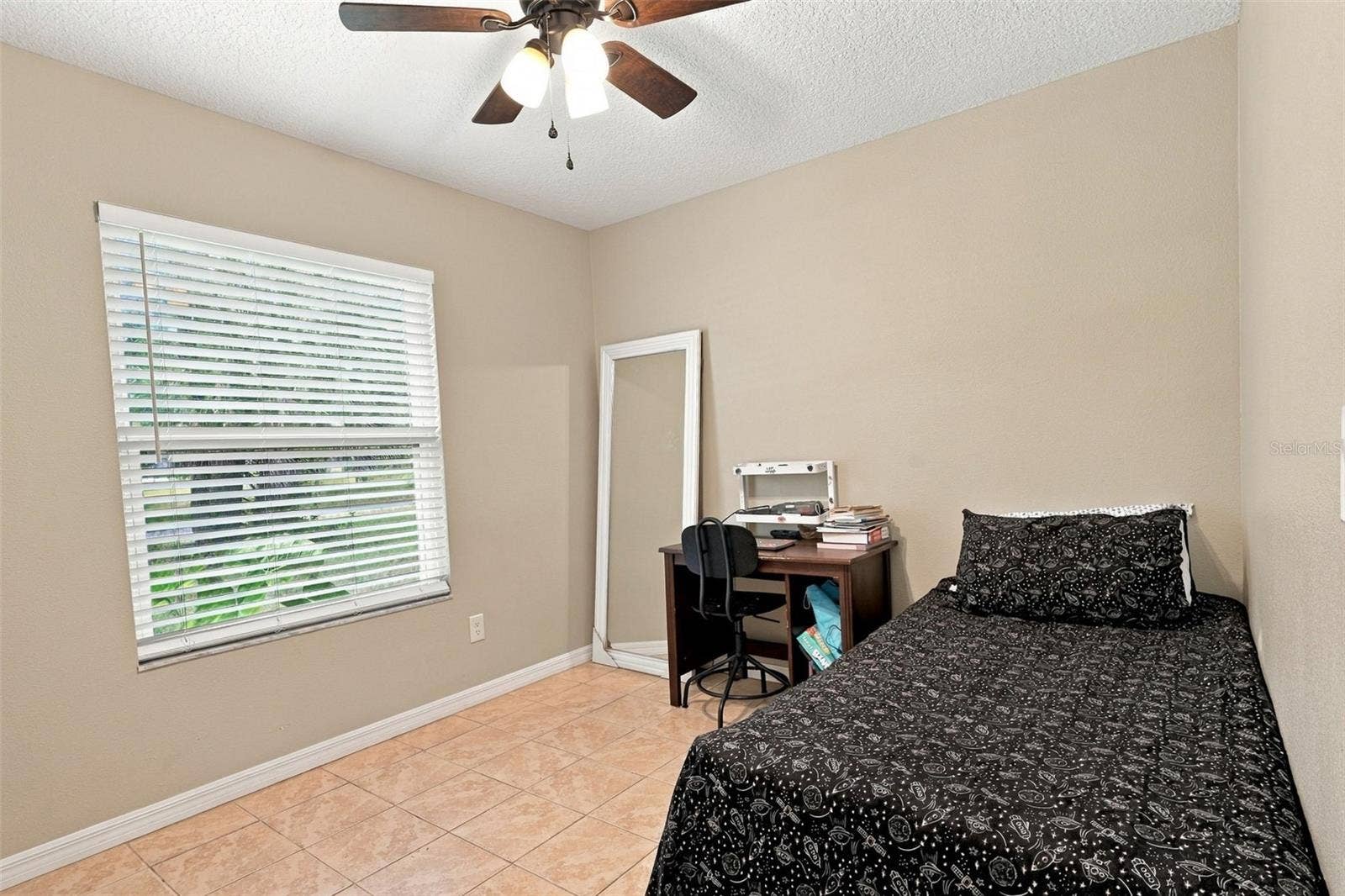 637 PRATT STREET, Deland, FL 32720 637 PRATT STREET, Deland, FL 32720