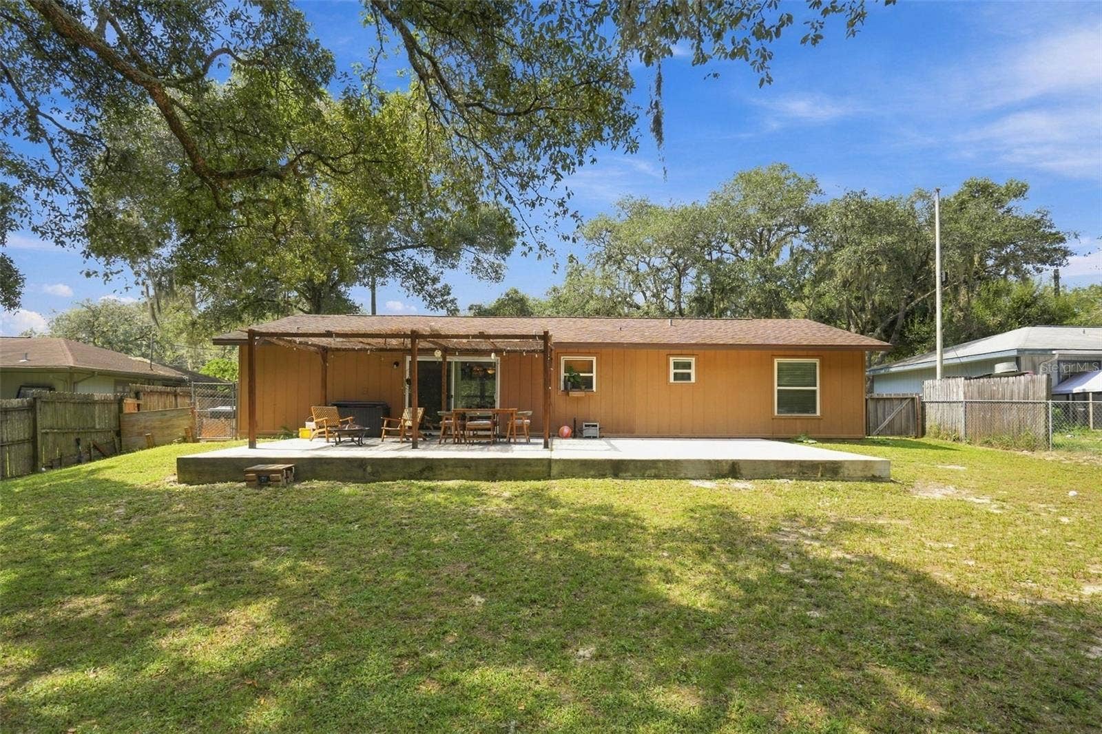 637 PRATT STREET, Deland, FL 32720 637 PRATT STREET, Deland, FL 32720