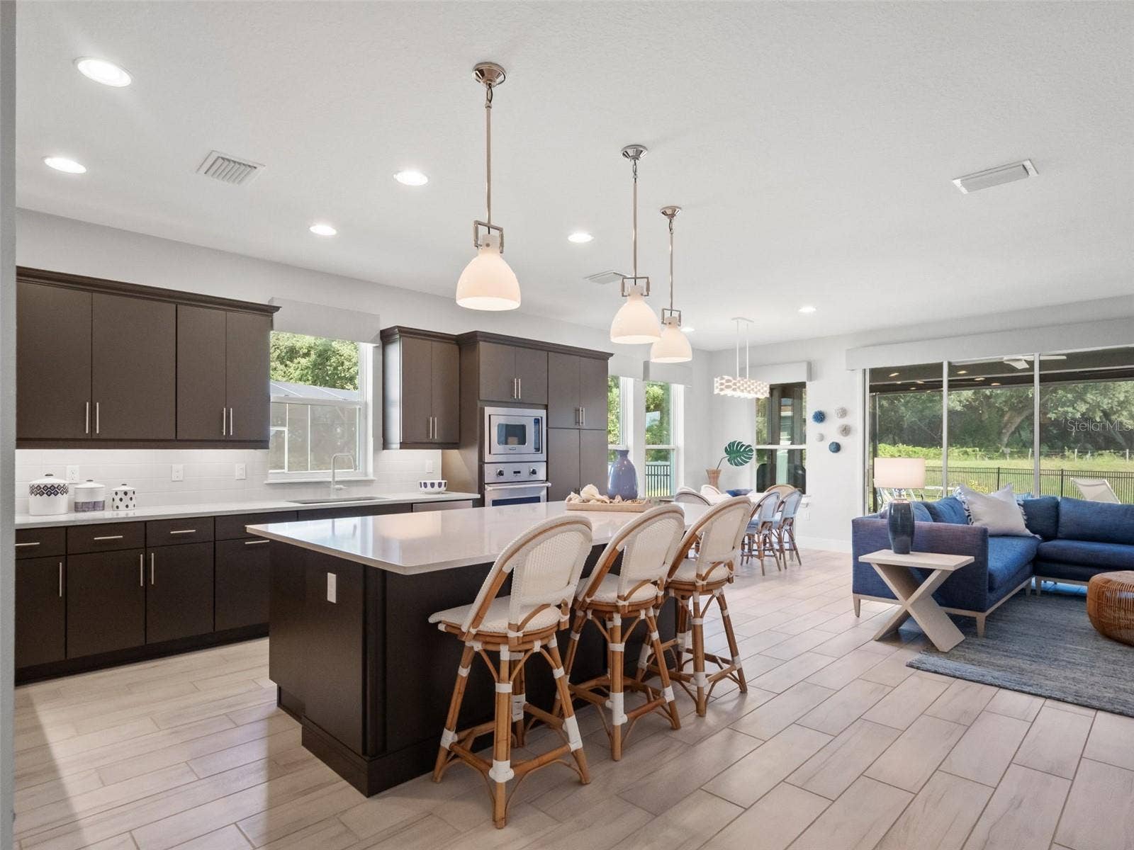 771 ALCOVE DRIVE, Groveland, FL 34736 Kitchen