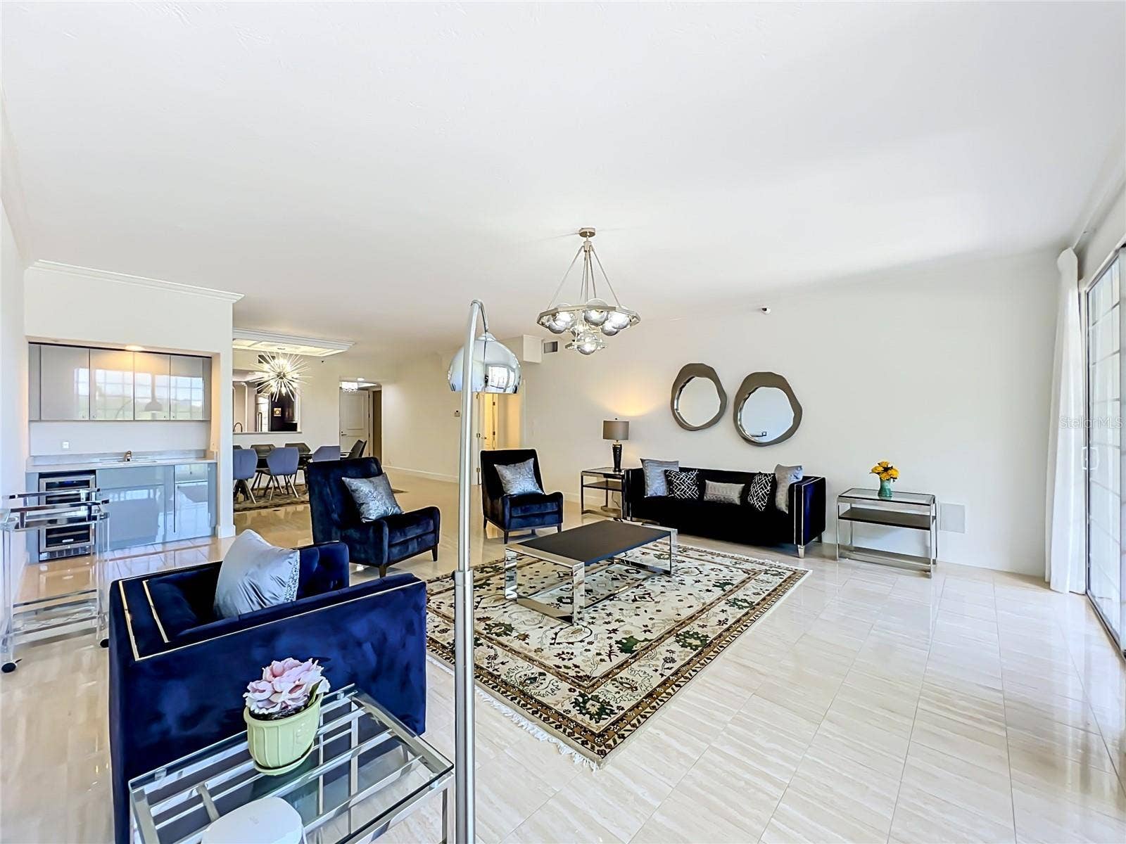 1110 W IVANHOE BOULEVARD, #9, Orlando, FL 32804 1110 W IVANHOE BOULEVARD, #9, Orlando, FL 32804