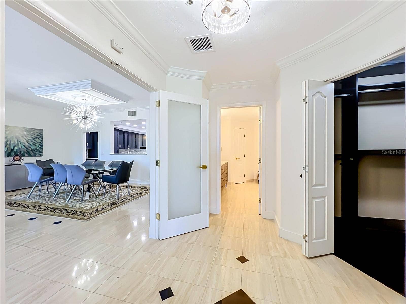 1110 W IVANHOE BOULEVARD, #9, Orlando, FL 32804 1110 W IVANHOE BOULEVARD, #9, Orlando, FL 32804
