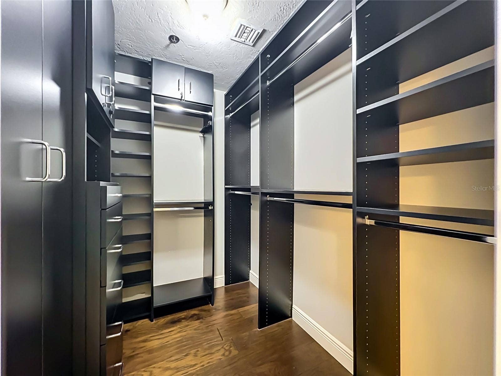 1110 W IVANHOE BOULEVARD, #9, Orlando, FL 32804 1110 W IVANHOE BOULEVARD, #9, Orlando, FL 32804
