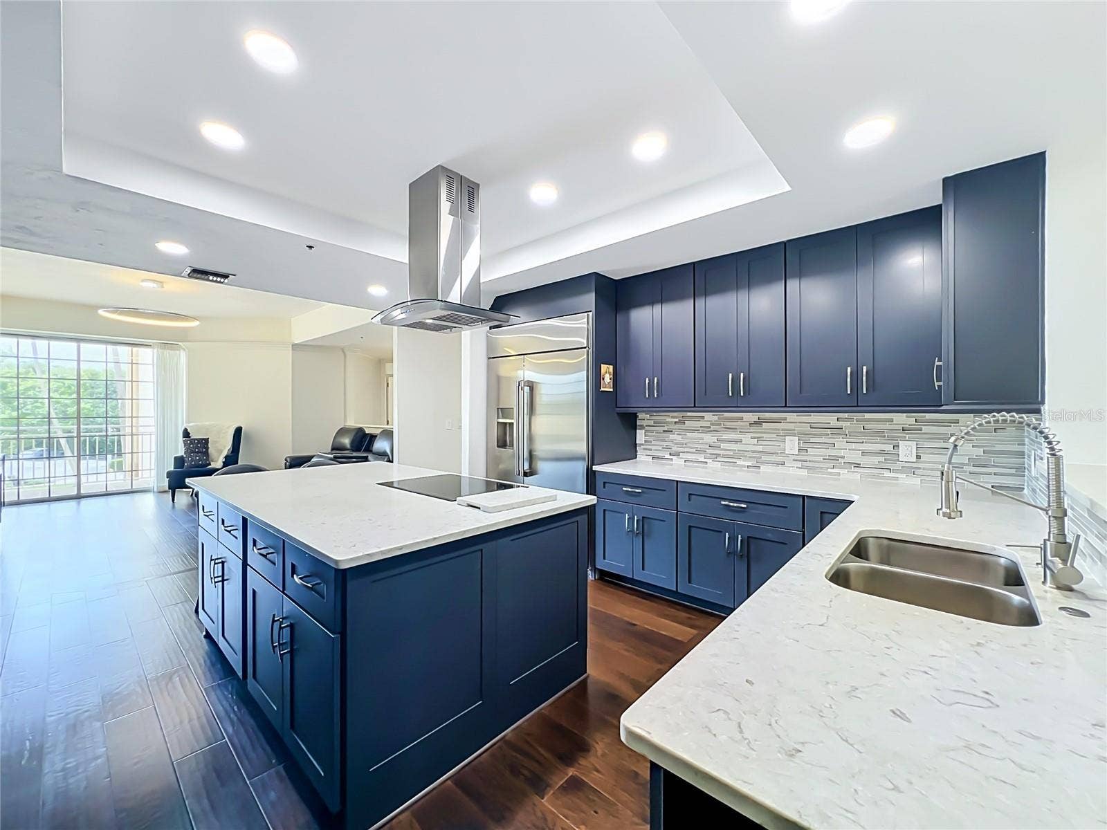 1110 W IVANHOE BOULEVARD, #9, Orlando, FL 32804 1110 W IVANHOE BOULEVARD, #9, Orlando, FL 32804