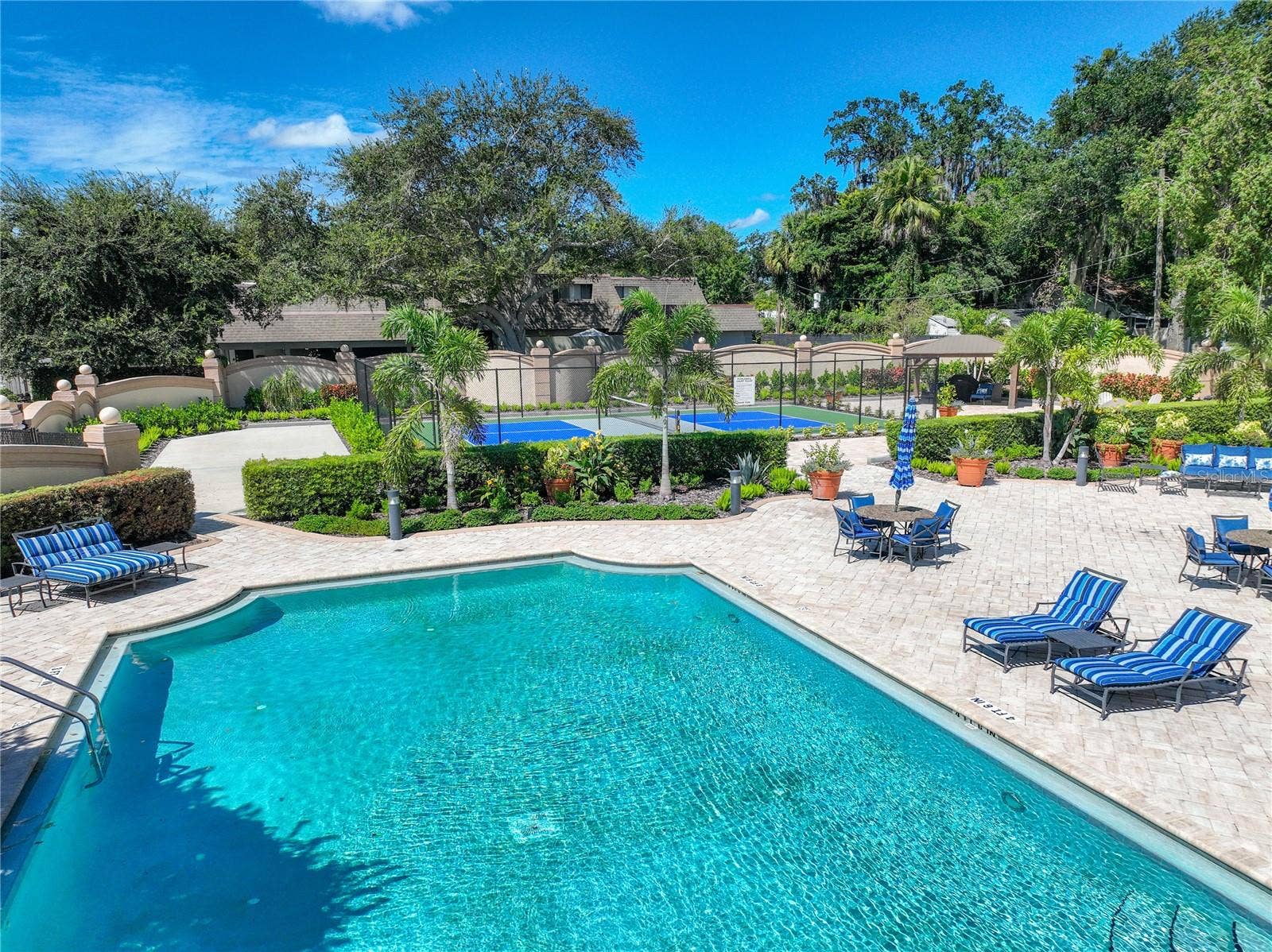 1110 W IVANHOE BOULEVARD, #9, Orlando, FL 32804 1110 W IVANHOE BOULEVARD, #9, Orlando, FL 32804