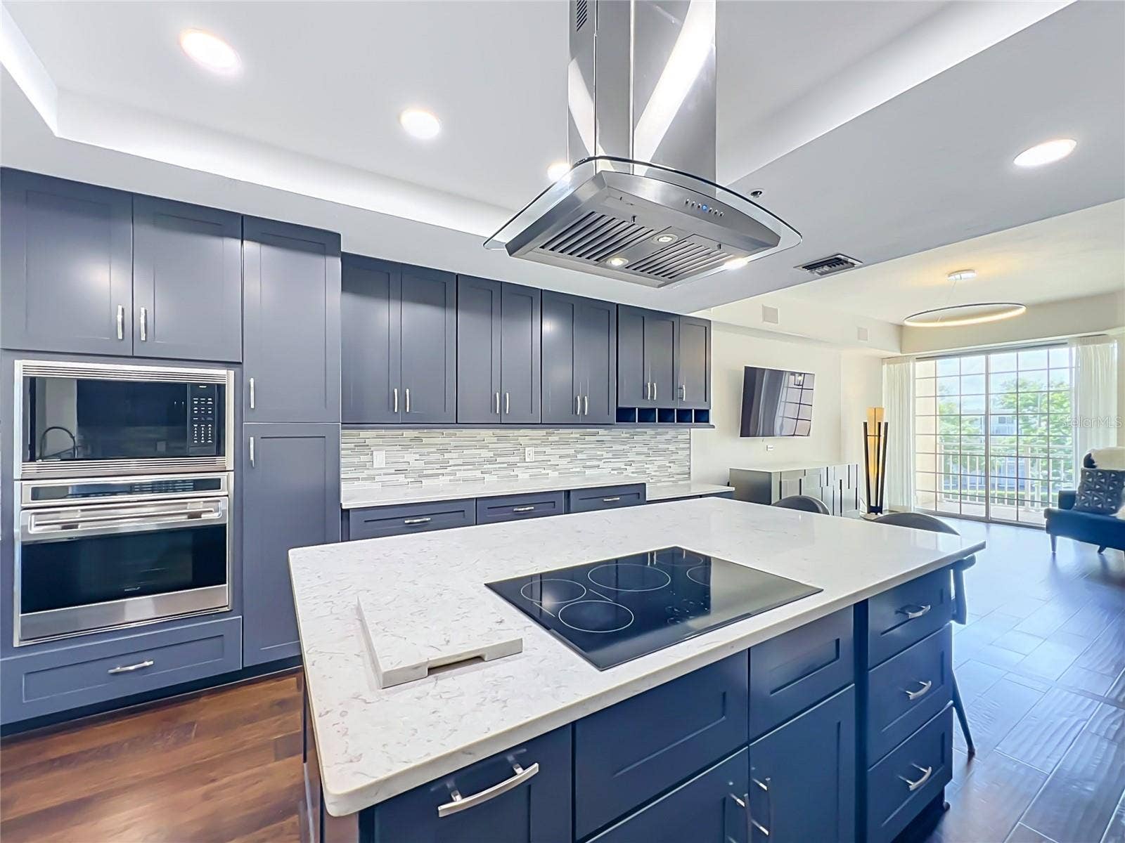 1110 W IVANHOE BOULEVARD, #9, Orlando, FL 32804 1110 W IVANHOE BOULEVARD, #9, Orlando, FL 32804