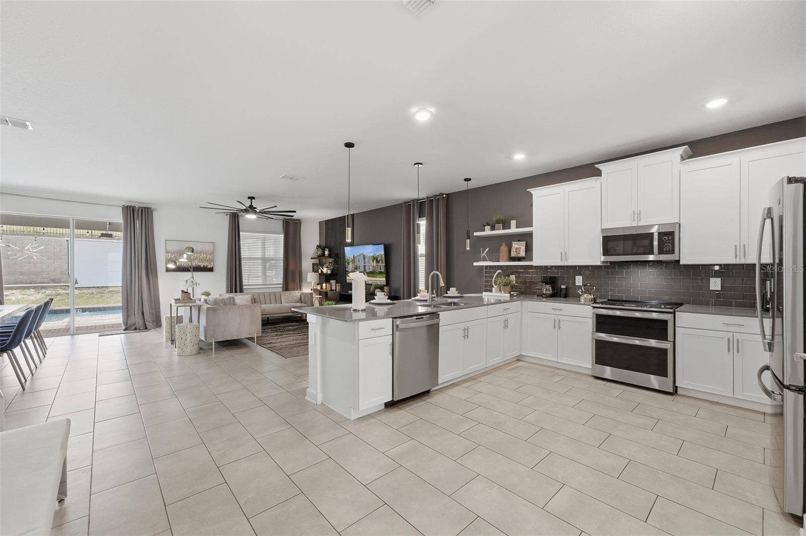 9158 SOMMERSET HILLS DRIVE, Davenport, FL 33896 9158 SOMMERSET HILLS DRIVE, Davenport, FL 33896