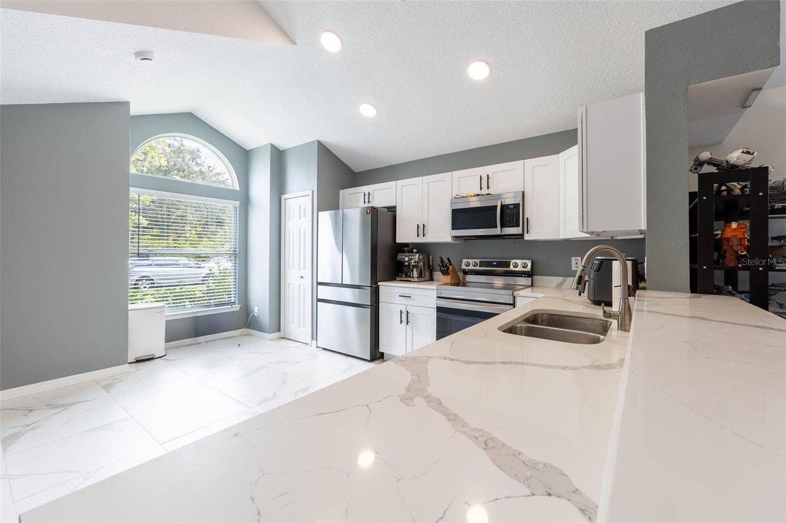 10720 SPRING BROOK LANE, Orlando, FL 32825 10720 SPRING BROOK LANE, Orlando, FL 32825