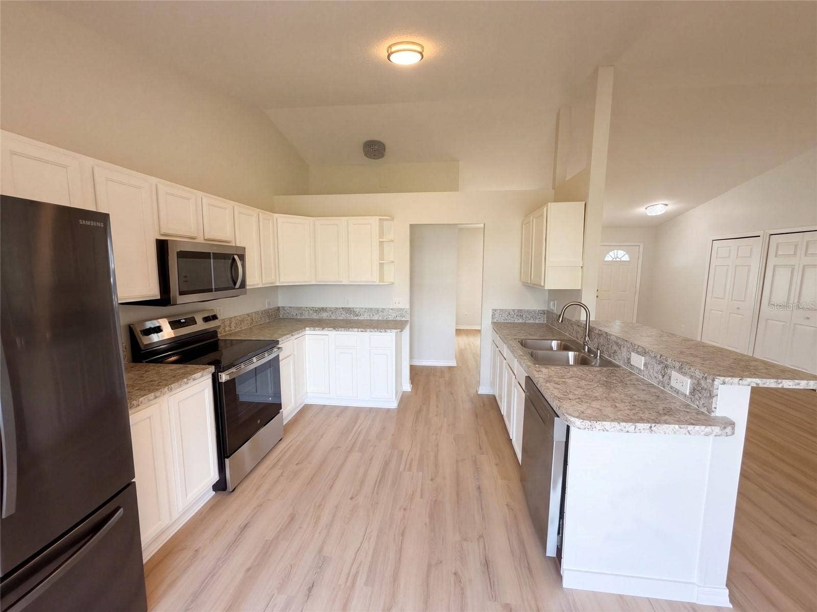 2998 FIRWOOD AVENUE SE, Palm Bay, FL 32909 2998 FIRWOOD AVENUE SE, Palm Bay, FL 32909