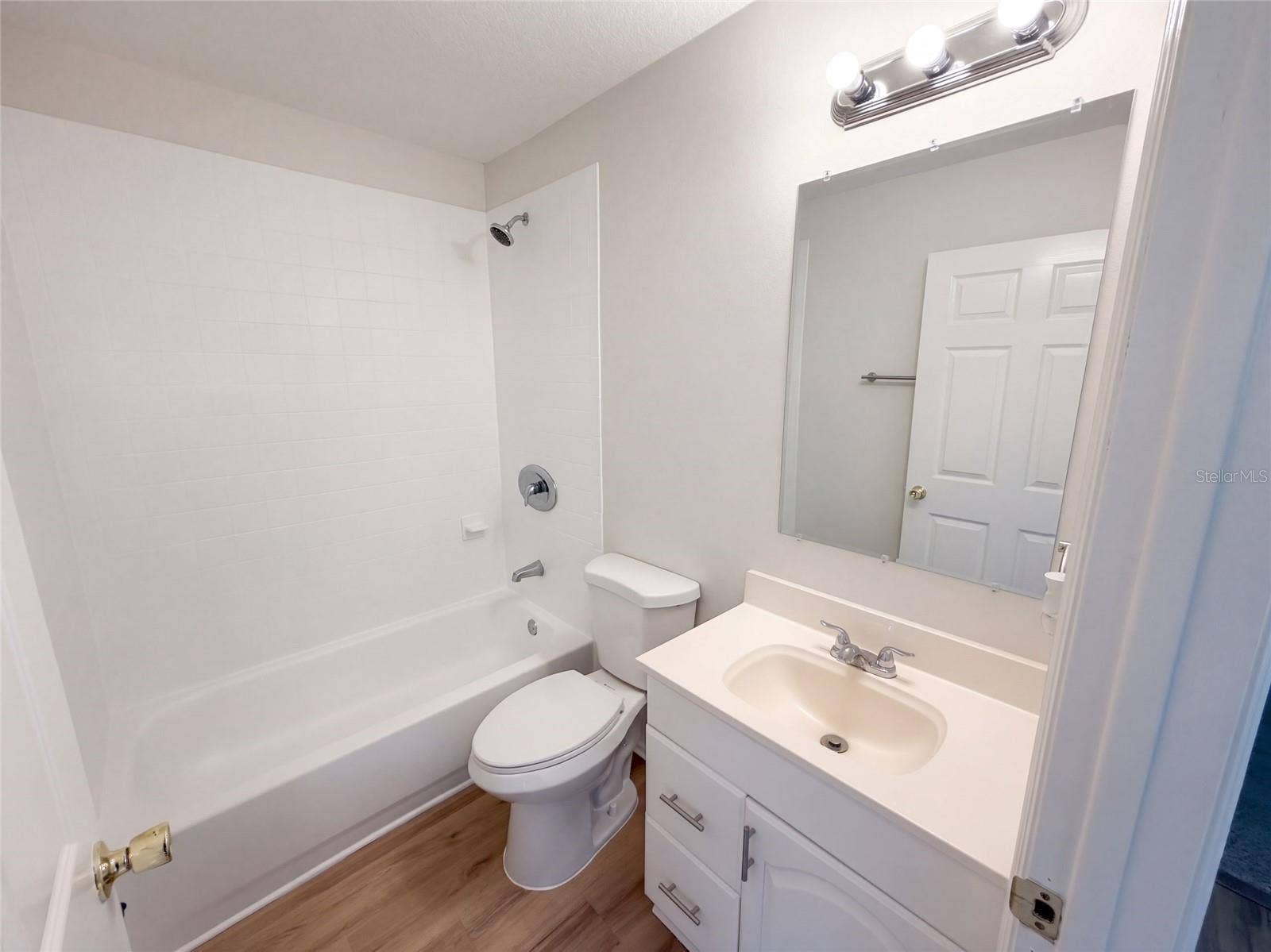 2998 FIRWOOD AVENUE SE, Palm Bay, FL 32909 2998 FIRWOOD AVENUE SE, Palm Bay, FL 32909