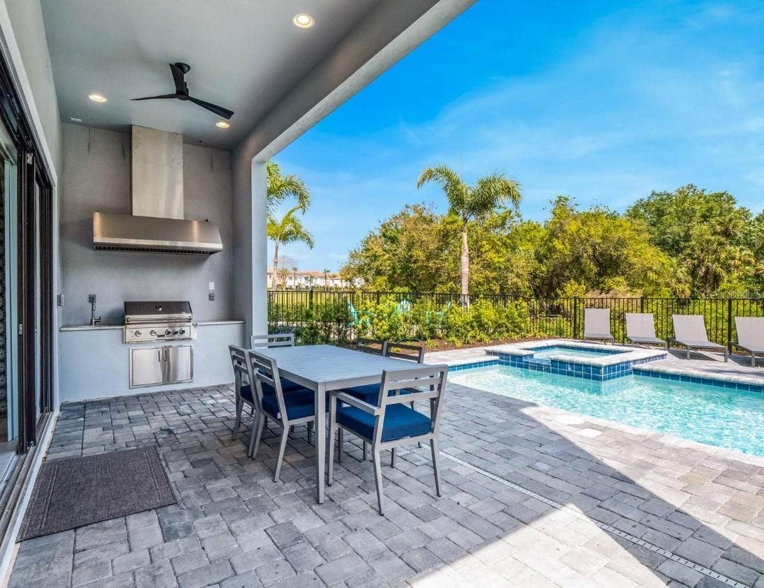 1241 CASTLE PINES COURT, Kissimmee, FL 34747 1241 CASTLE PINES COURT, Kissimmee, FL 34747