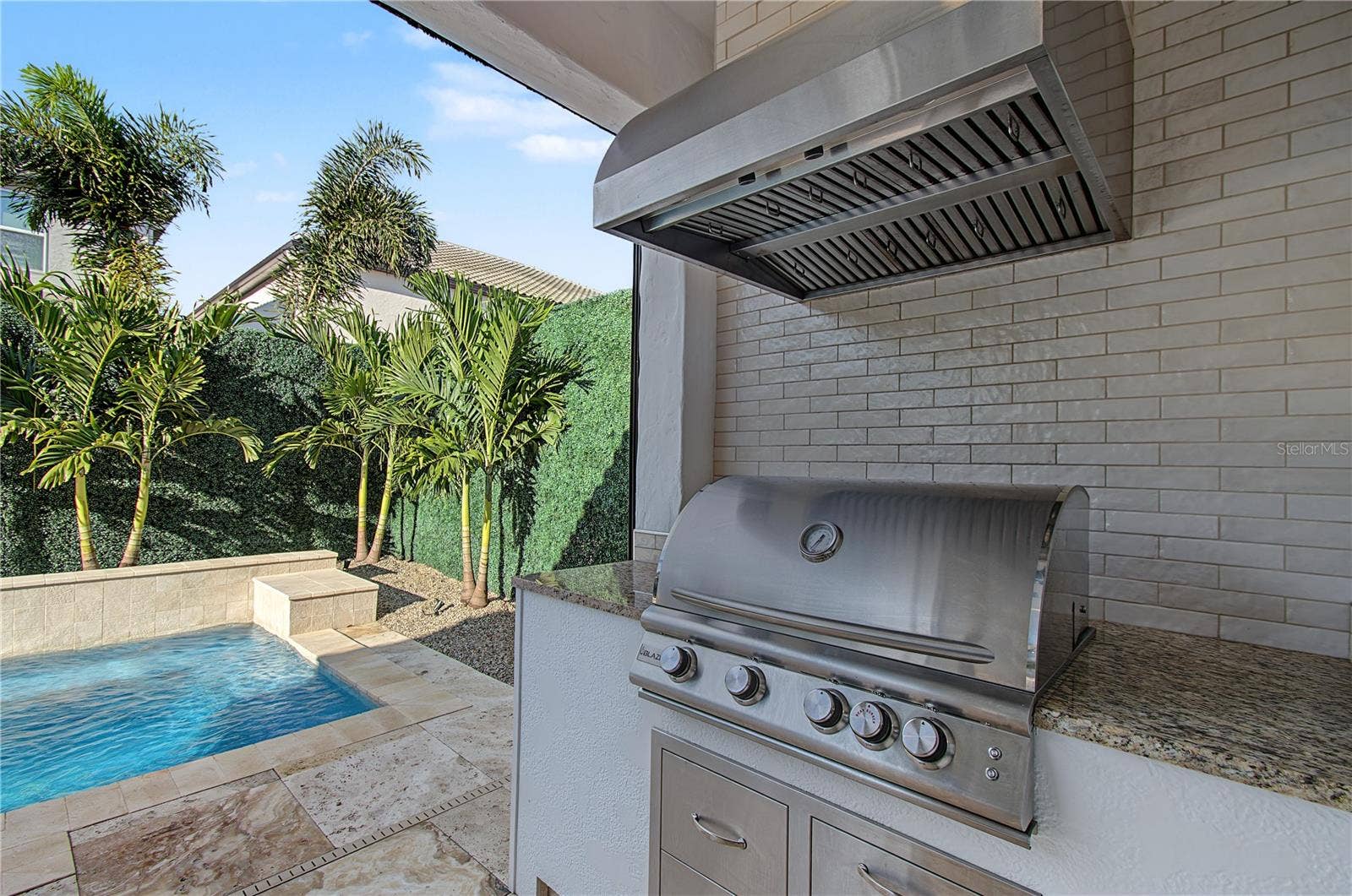 8037 LUDINGTON CIRCLE, Orlando, FL 32836 8037 LUDINGTON CIRCLE, Orlando, FL 32836