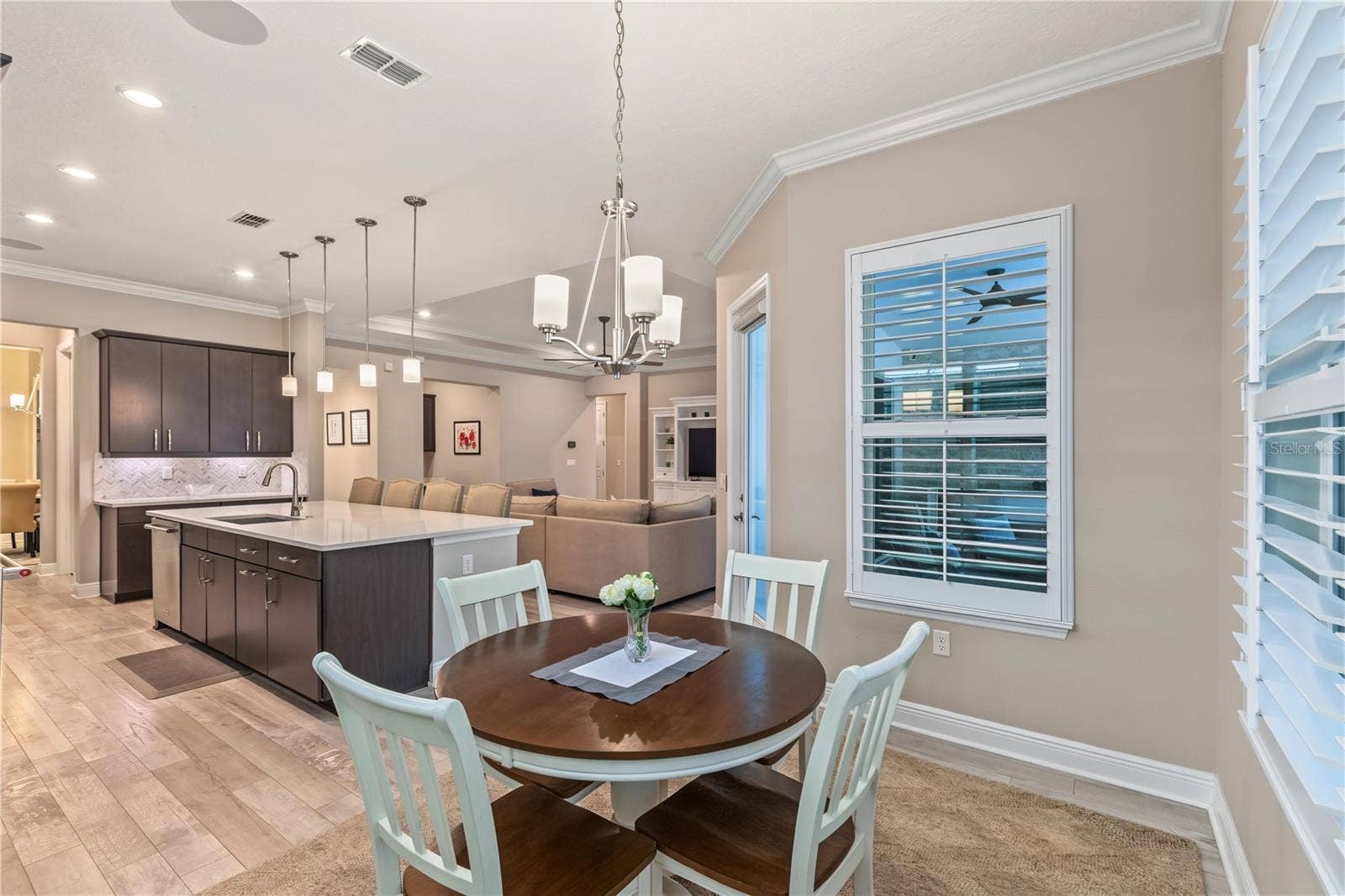 8037 LUDINGTON CIRCLE, Orlando, FL 32836 8037 LUDINGTON CIRCLE, Orlando, FL 32836