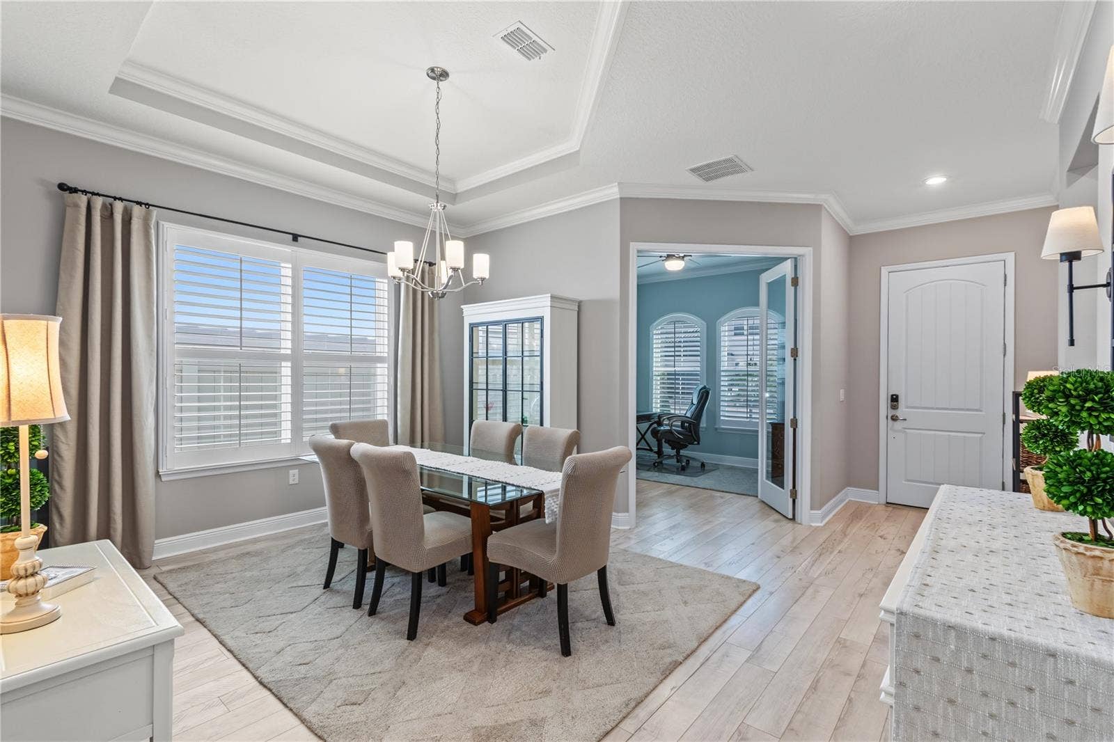 8037 LUDINGTON CIRCLE, Orlando, FL 32836 8037 LUDINGTON CIRCLE, Orlando, FL 32836
