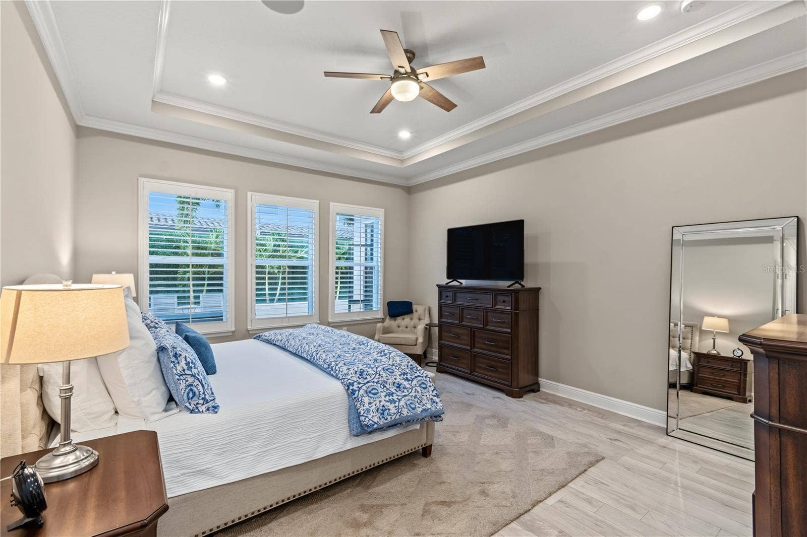 8037 LUDINGTON CIRCLE, Orlando, FL 32836 8037 LUDINGTON CIRCLE, Orlando, FL 32836