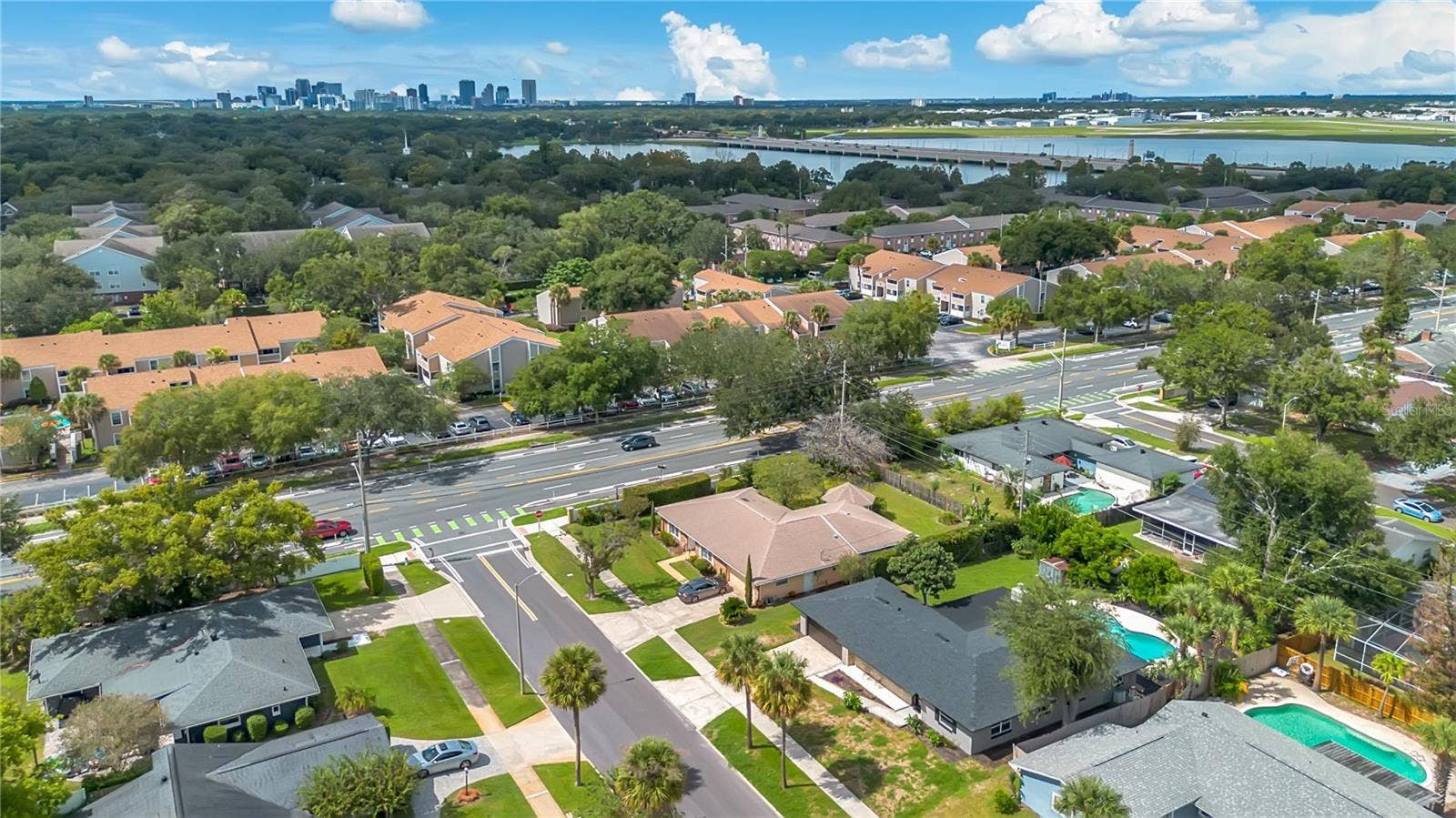 4415 HAYLOCK DRIVE, Orlando, FL 32807 4415 HAYLOCK DRIVE, Orlando, FL 32807