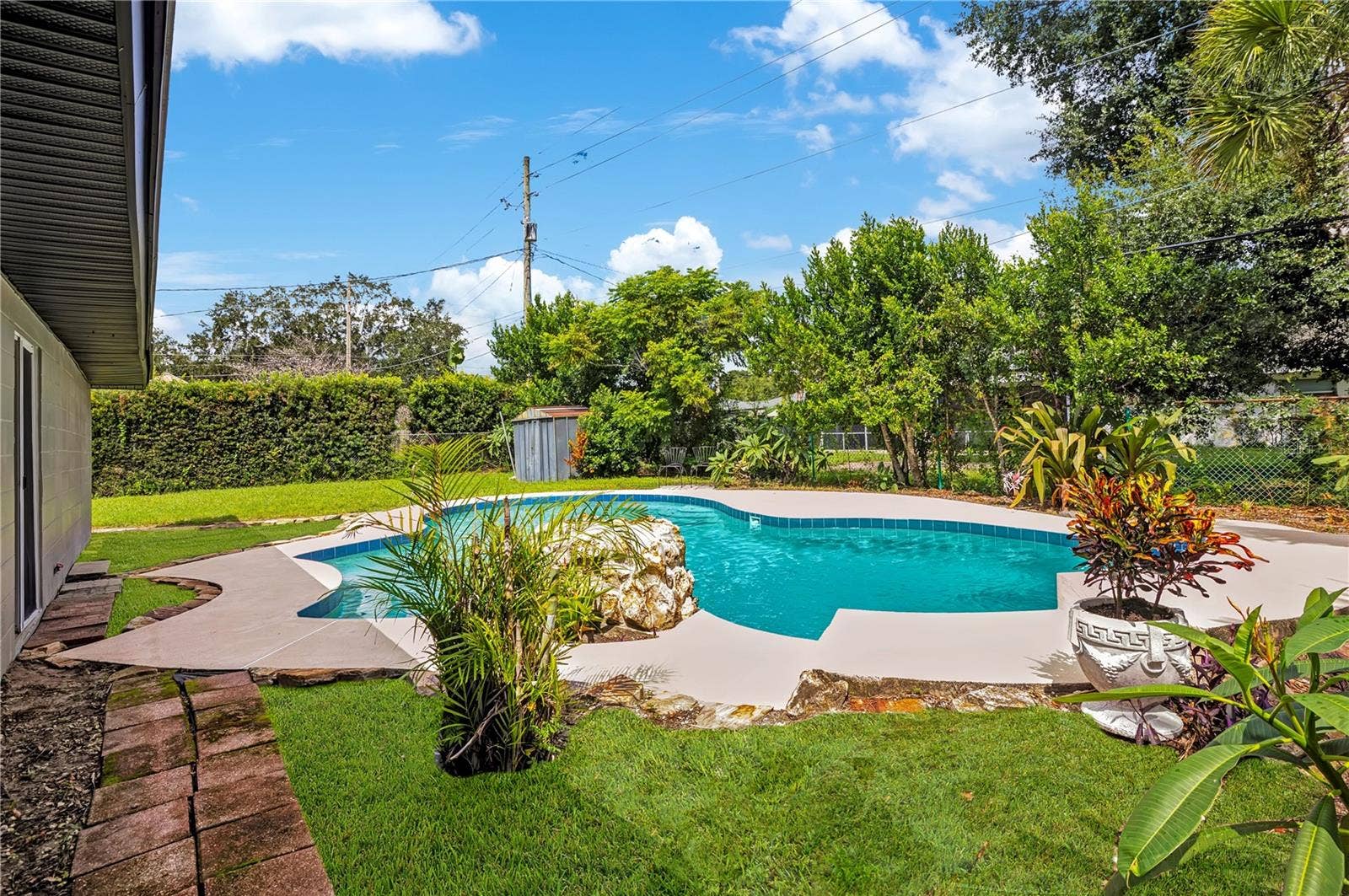 4415 HAYLOCK DRIVE, Orlando, FL 32807 Pool and over-sized yard