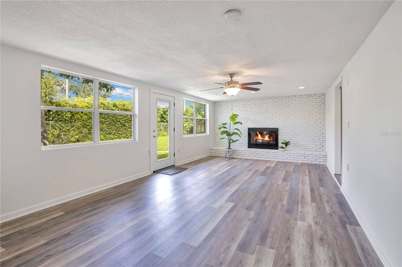 4415 HAYLOCK DRIVE, Orlando, FL 32807 4415 HAYLOCK DRIVE, Orlando, FL 32807