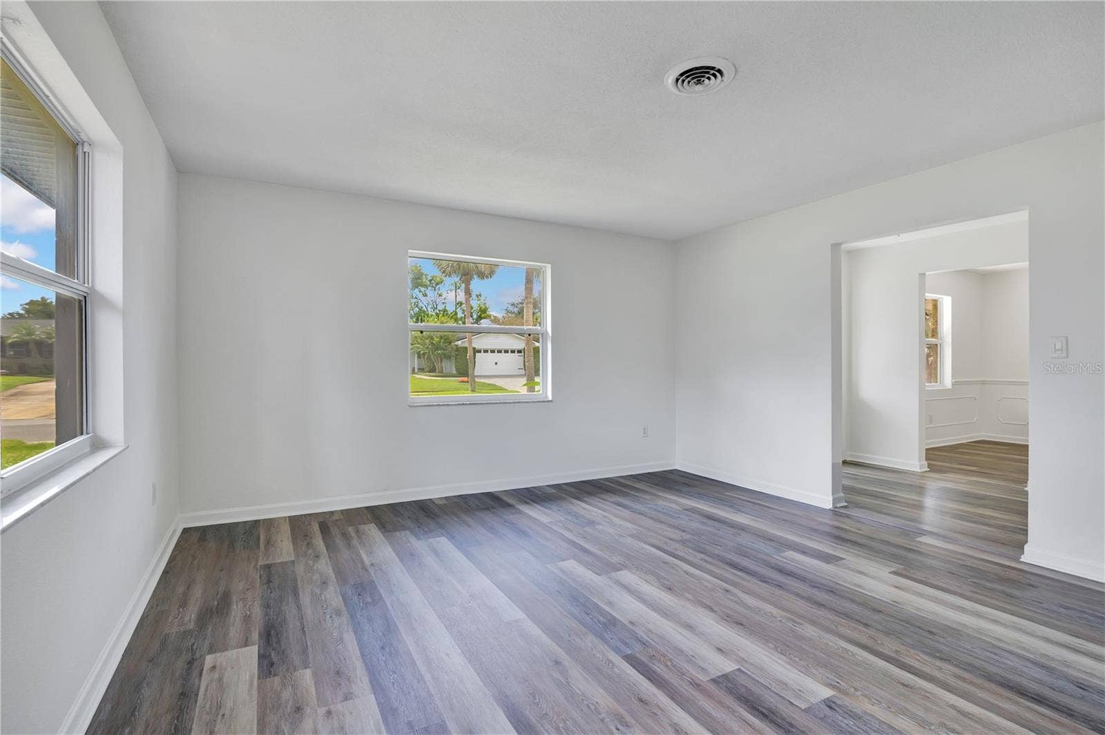 4415 HAYLOCK DRIVE, Orlando, FL 32807 Living Room with great natural light