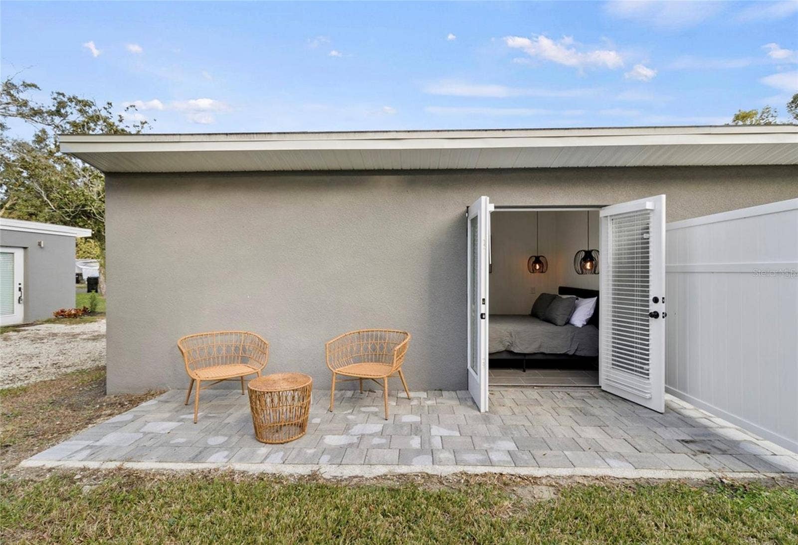 1922 CLOVERLAWN AVENUE, Orlando, FL 32806 1922 CLOVERLAWN AVENUE, Orlando, FL 32806