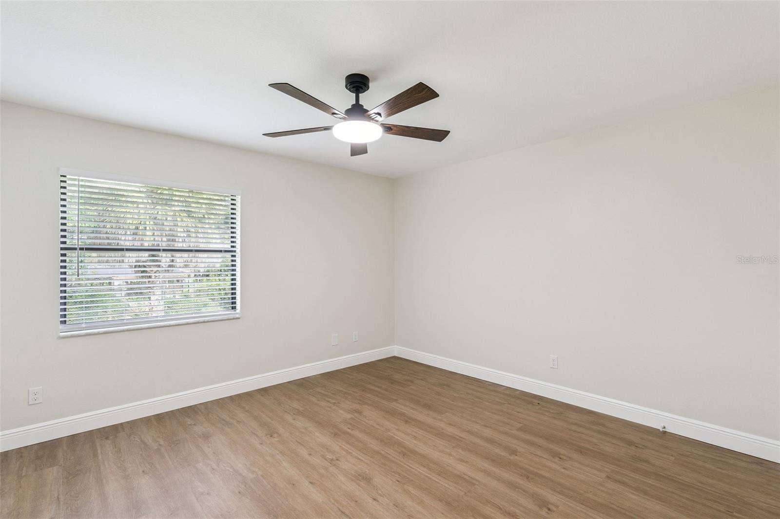 12441 ORANGEWOOD CIRCLE, Tavares, FL 32778