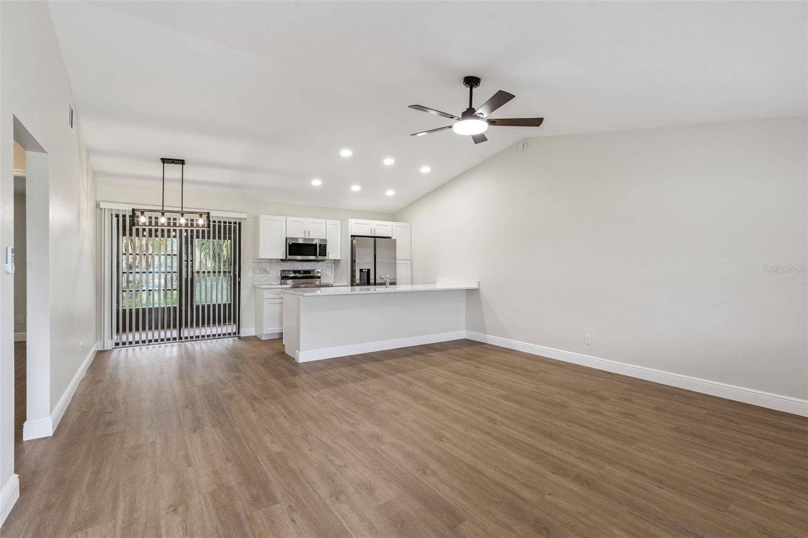 12441 ORANGEWOOD CIRCLE, Tavares, FL 32778