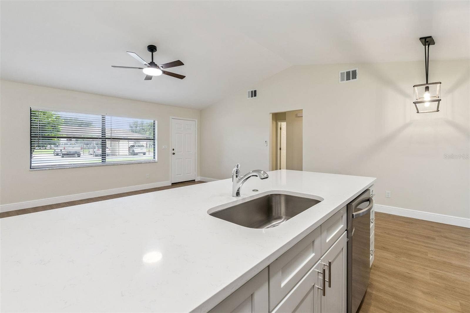 12441 ORANGEWOOD CIRCLE, Tavares, FL 32778