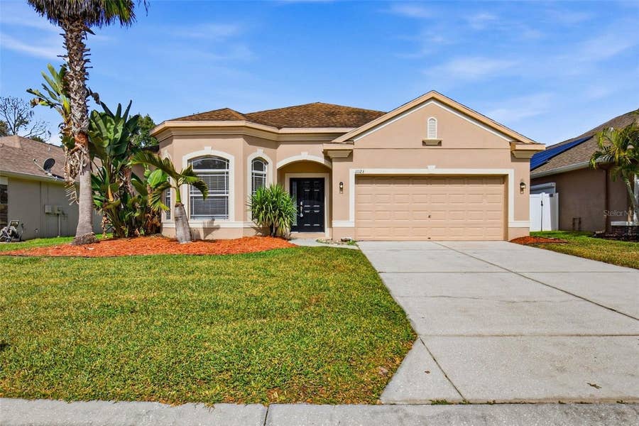 Property photo for 11123 OYSTER BAY CIRCLE, New Port Richey, FL