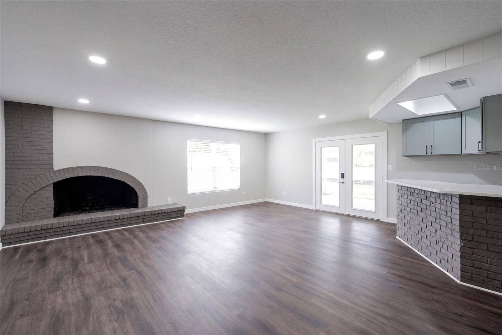 24 W GARDEN AVENUE, Winter Garden, FL 34787 24 W GARDEN AVENUE, Winter Garden, FL 34787