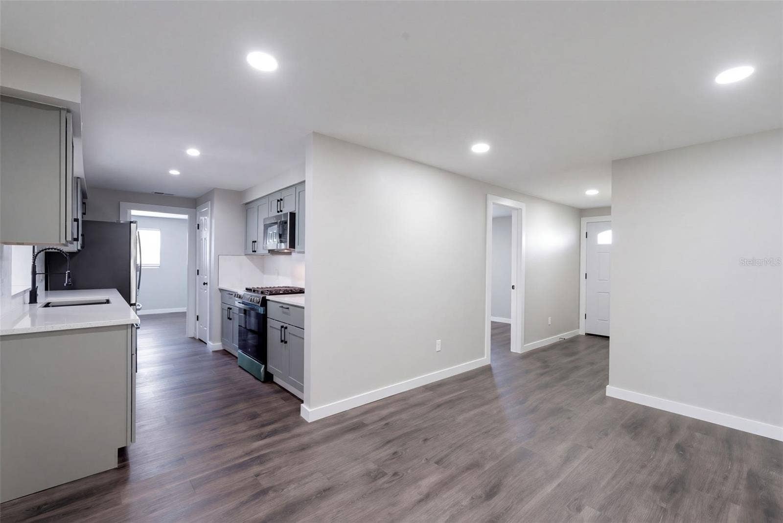 24 W GARDEN AVENUE, Winter Garden, FL 34787 24 W GARDEN AVENUE, Winter Garden, FL 34787