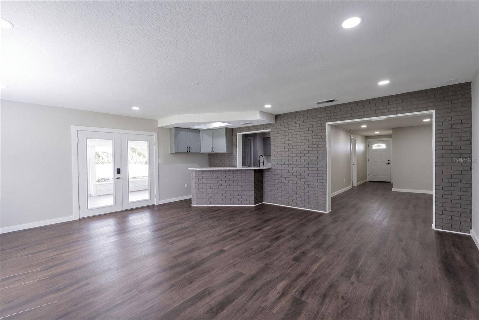 24 W GARDEN AVENUE, Winter Garden, FL 34787 24 W GARDEN AVENUE, Winter Garden, FL 34787