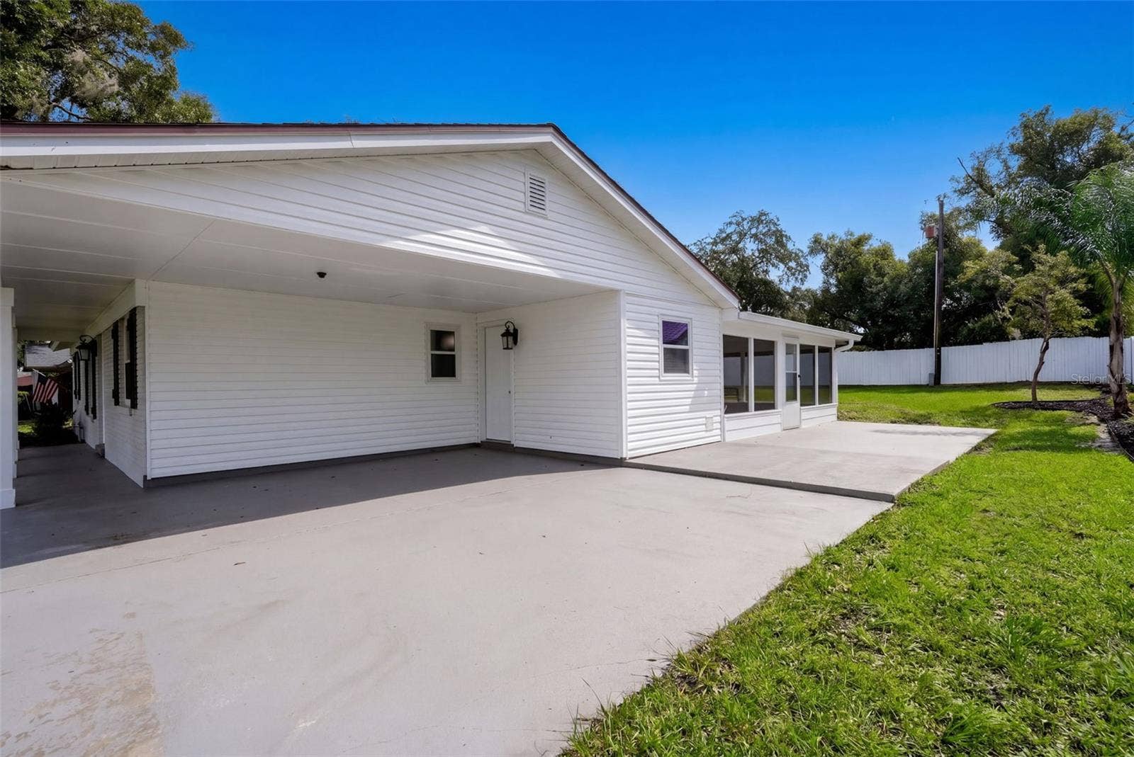 24 W GARDEN AVENUE, Winter Garden, FL 34787 24 W GARDEN AVENUE, Winter Garden, FL 34787