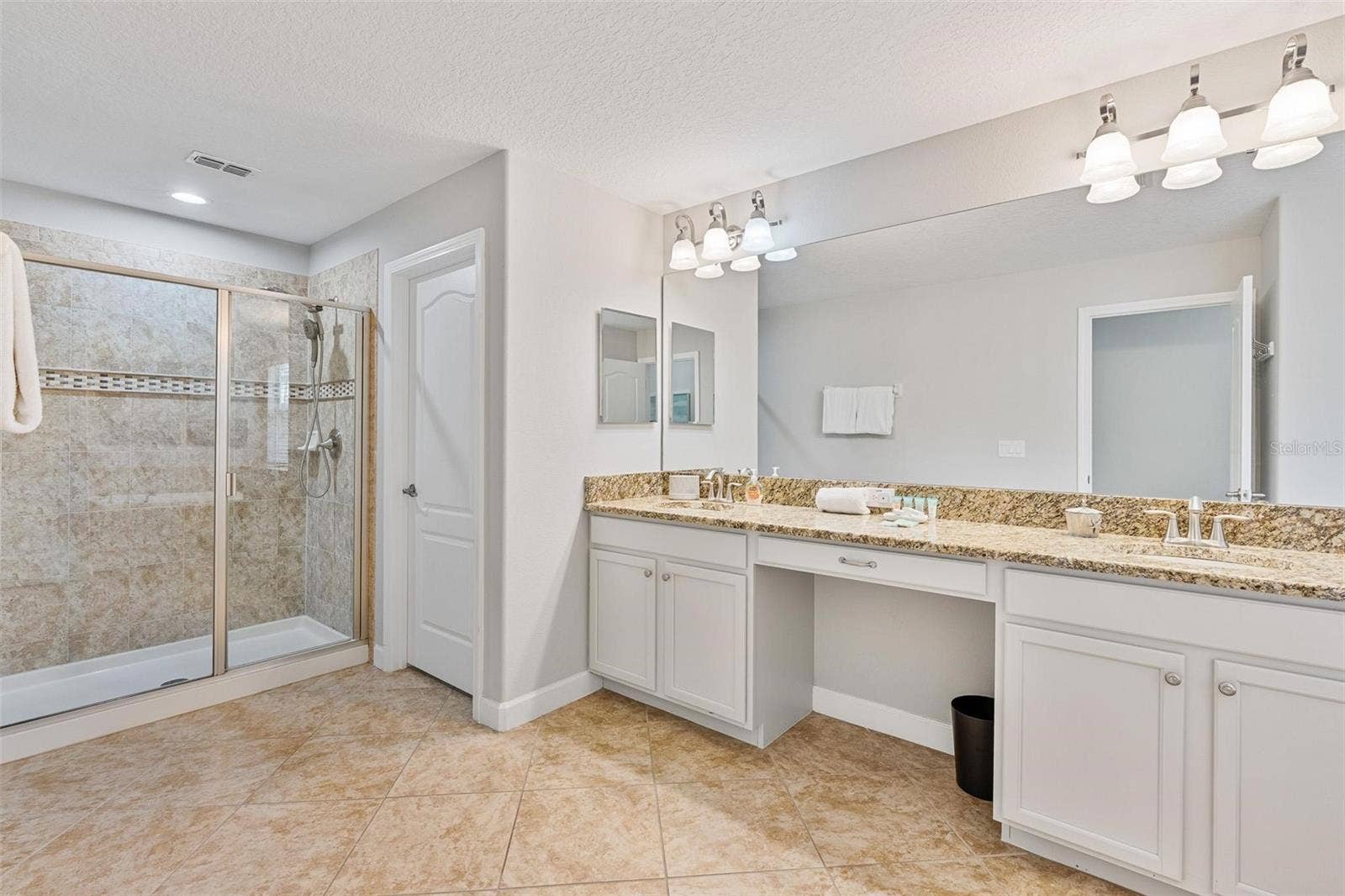 2985 BUCCANEER PALM ROAD, Kissimmee, FL 34747
