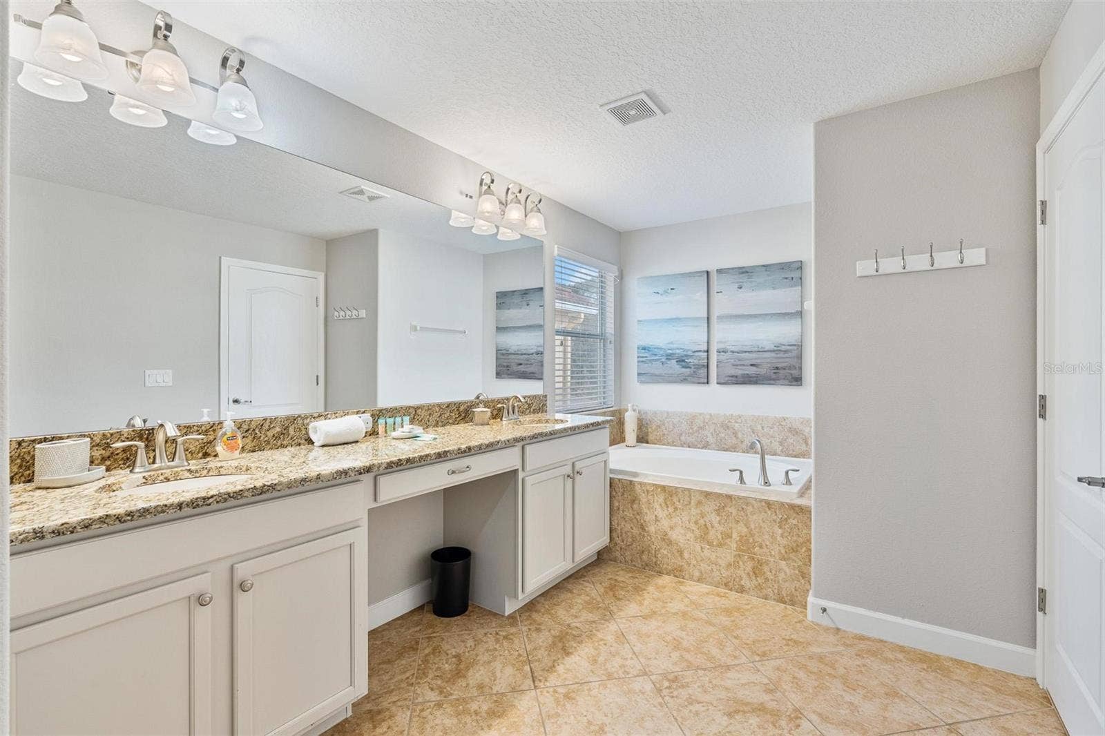 2985 BUCCANEER PALM ROAD, Kissimmee, FL 34747