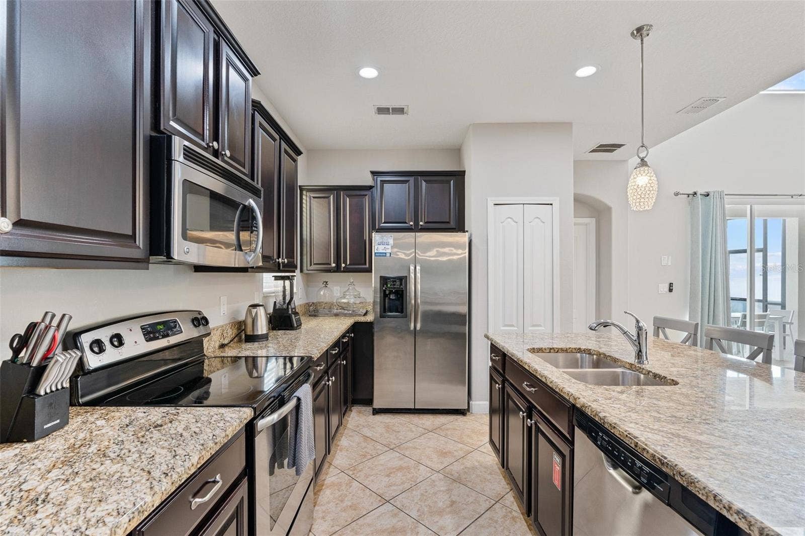 2985 BUCCANEER PALM ROAD, Kissimmee, FL 34747