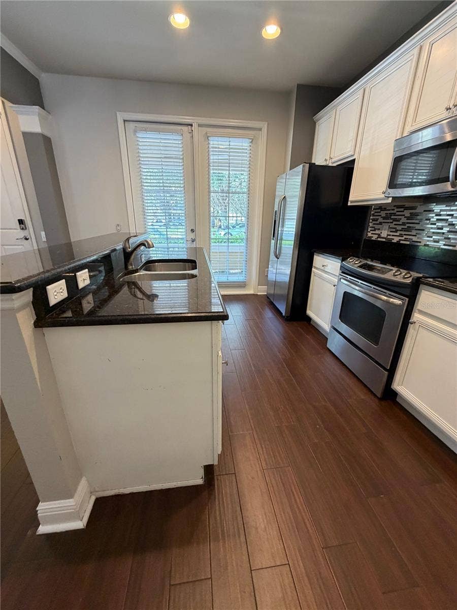 7751 FAIRGROVE AVENUE, Windermere, FL 34786 7751 FAIRGROVE AVENUE, Windermere, FL 34786
