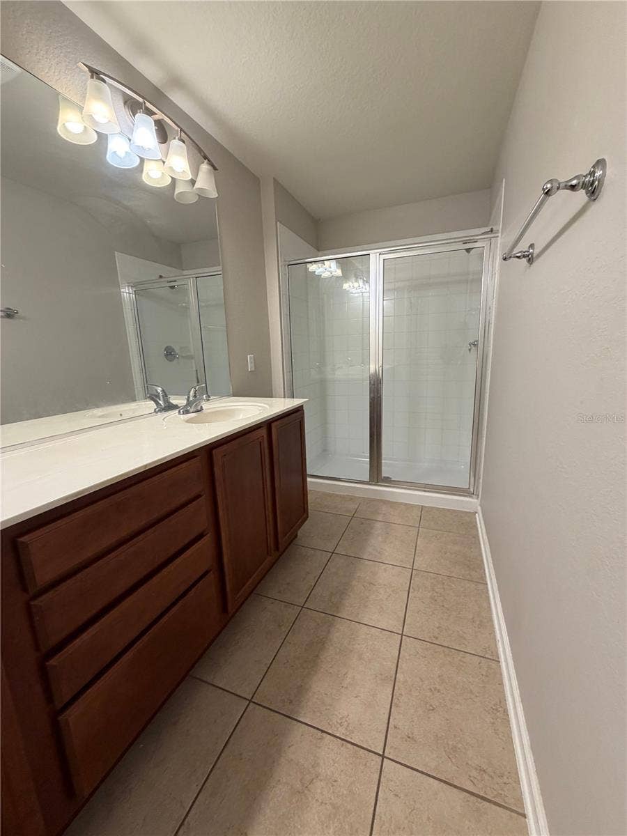 7751 FAIRGROVE AVENUE, Windermere, FL 34786 7751 FAIRGROVE AVENUE, Windermere, FL 34786
