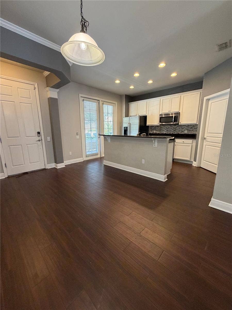 7751 FAIRGROVE AVENUE, Windermere, FL 34786 7751 FAIRGROVE AVENUE, Windermere, FL 34786