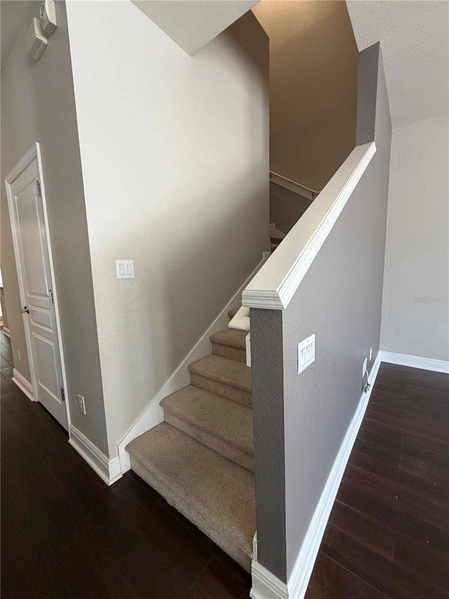 7751 FAIRGROVE AVENUE, Windermere, FL 34786 7751 FAIRGROVE AVENUE, Windermere, FL 34786