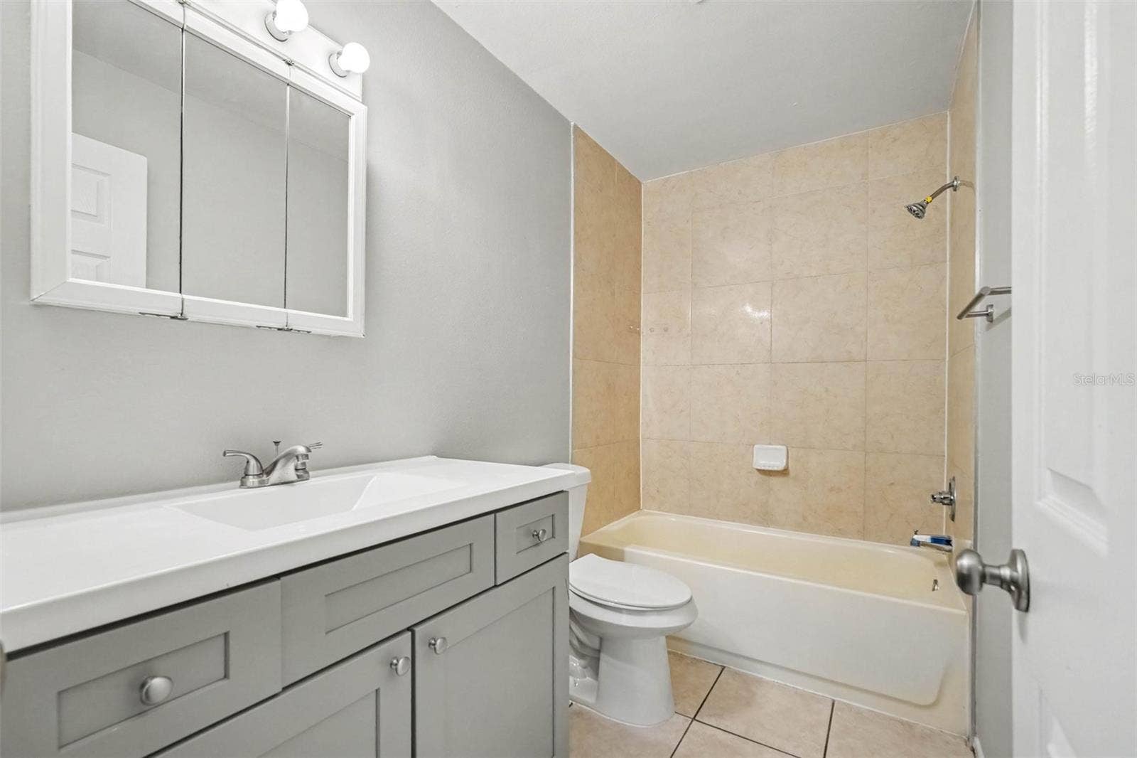 13904 FULLERTON DRIVE, Tampa, FL 33625 13904 FULLERTON DRIVE, Tampa, FL 33625