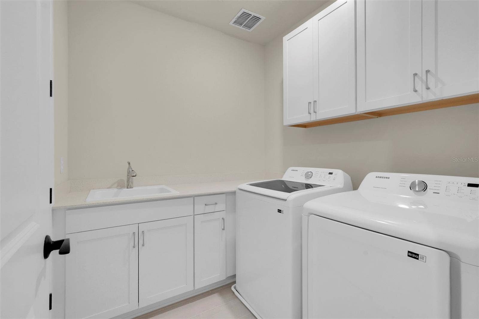 13485 PANAMA BEACH COURT, Orlando, FL 32827 13485 PANAMA BEACH COURT, Orlando, FL 32827