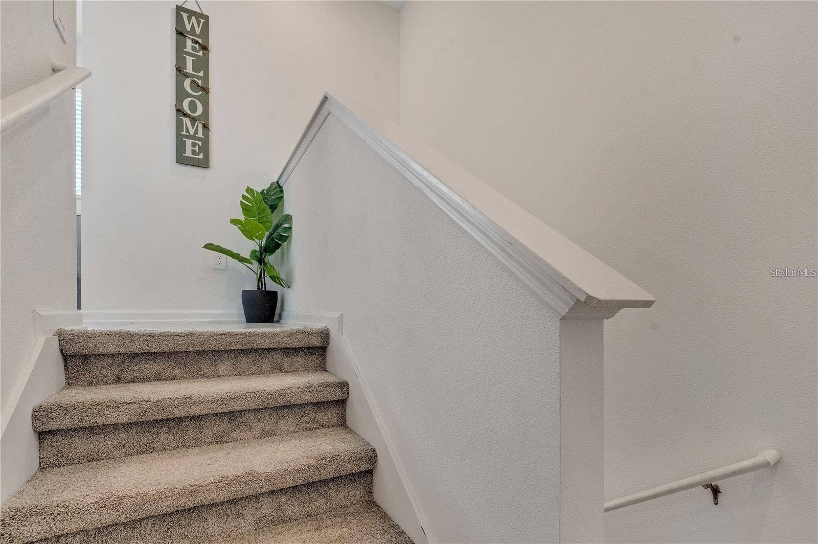 8889 CABOT CLIFFS DRIVE, #104, Davenport, FL 33896