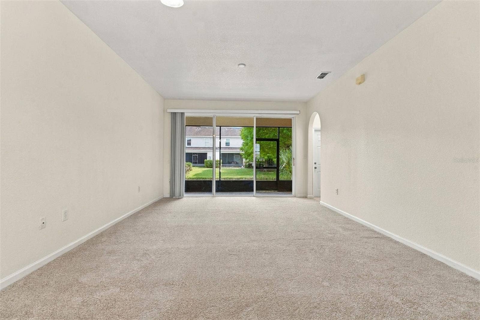 4994 TOWN TERRACE N, Kissimmee, FL 34758 Living Room