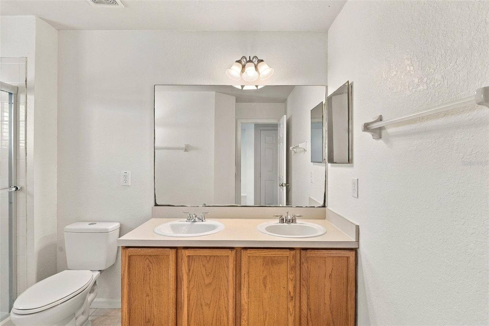 4994 TOWN TERRACE N, Kissimmee, FL 34758 Primary Bathroom